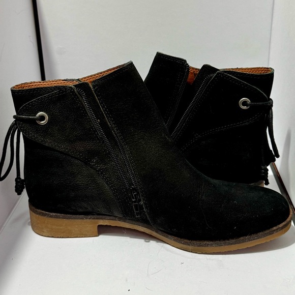 NWOT Lucky Brand Gwenore Ankle Bootie - Picture 2 of 7